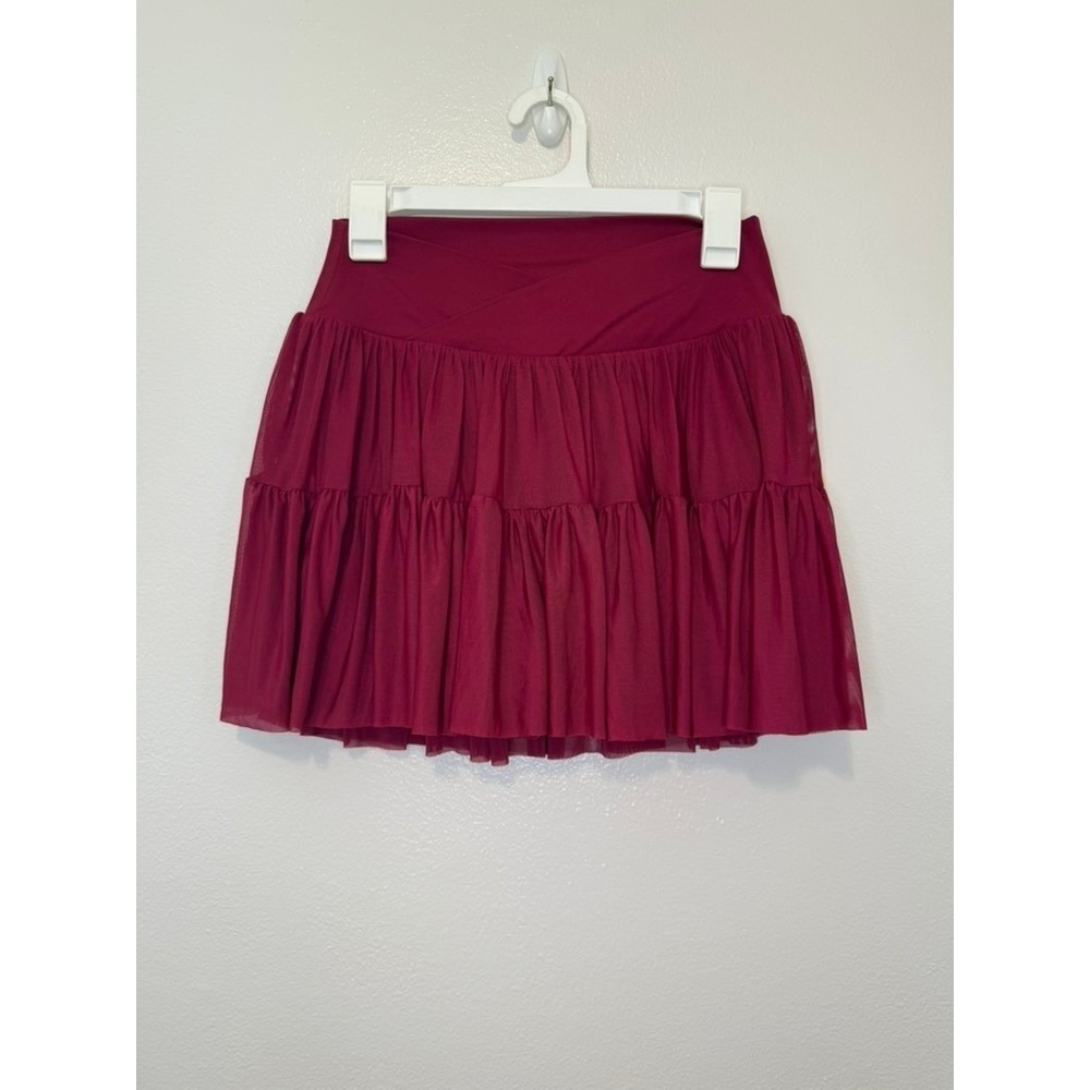 Blogilates Ballerina Skort Burgundy Tiered Mesh Athletic Skort Pockets Medium